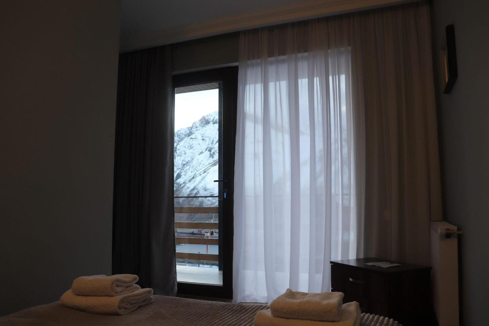 Guesthouse Relax In Kazbegi Exterior foto