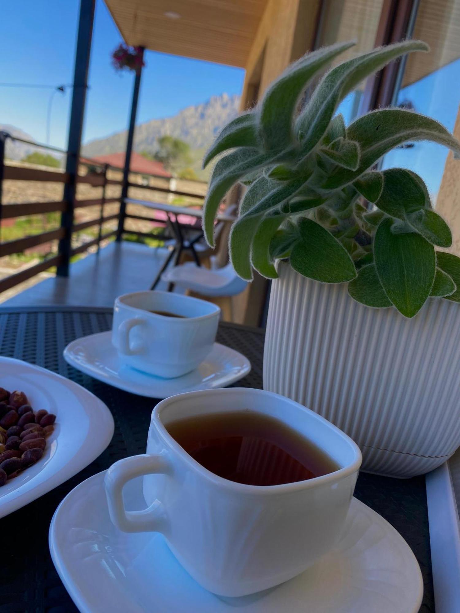 Guesthouse Relax In Kazbegi Exterior foto
